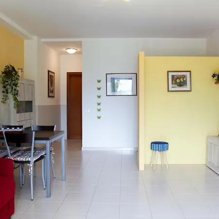 Rizzardi-3 By Interhome Appartement
